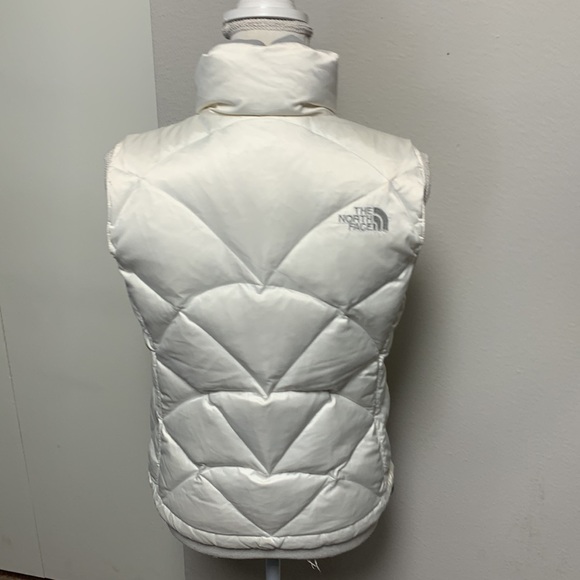 The North Face 550 down vest - Picture 6 of 9